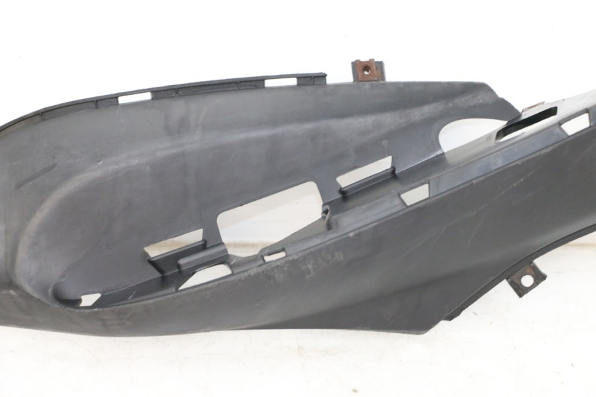 photo de TRITTBRETT VERKLEIDUNG RECHTS MBK OVETTO ONE 2T 50 (2013 - 2017)