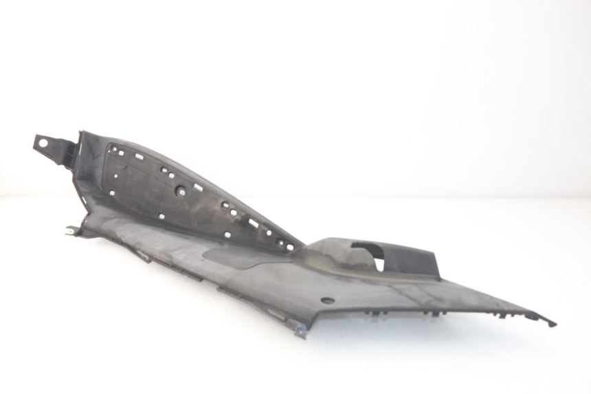 photo de TRITTBRETT VERKLEIDUNG RECHTS PEUGEOT SATELIS 300 (2012 - 2015)