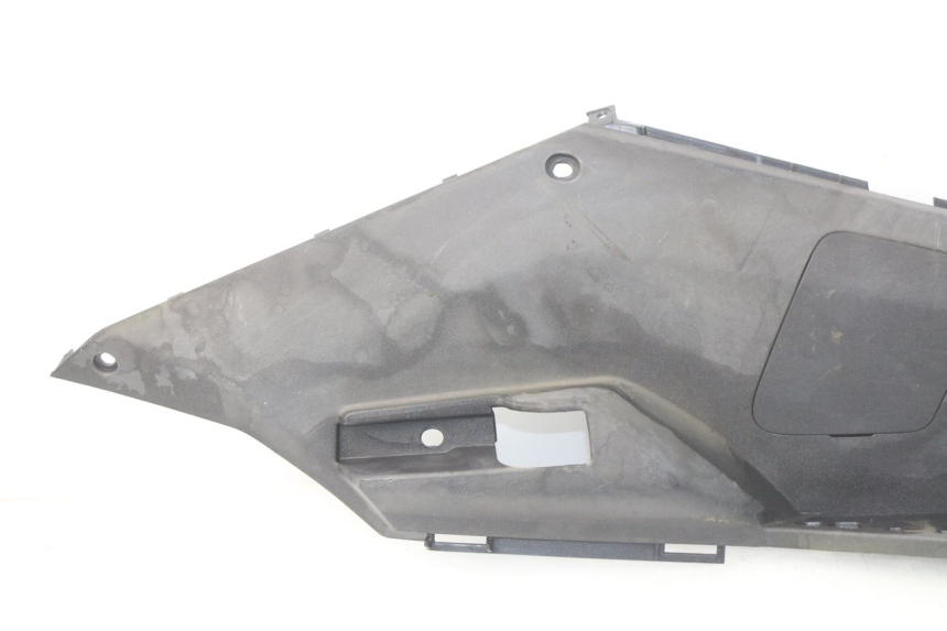 photo de TRITTBRETT VERKLEIDUNG RECHTS PEUGEOT SATELIS 300 (2012 - 2015)