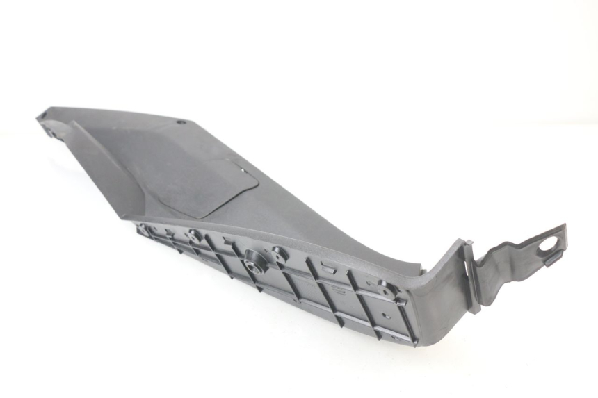 photo de TRITTBRETT VERKLEIDUNG RECHTS PEUGEOT SATELIS COMPRESSOR K15 125 (2006 - 2009)