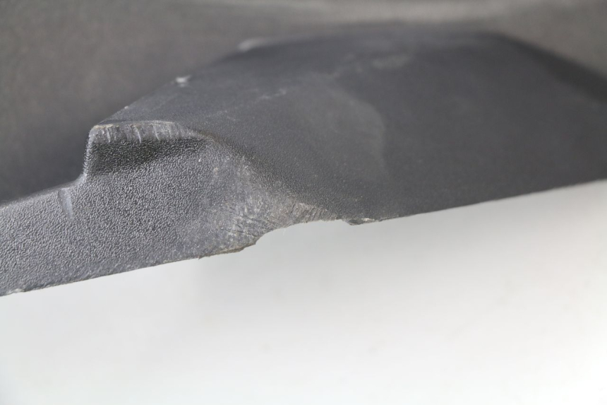 photo de TRITTBRETT VERKLEIDUNG RECHTS PEUGEOT SATELIS COMPRESSOR K15 125 (2006 - 2009)