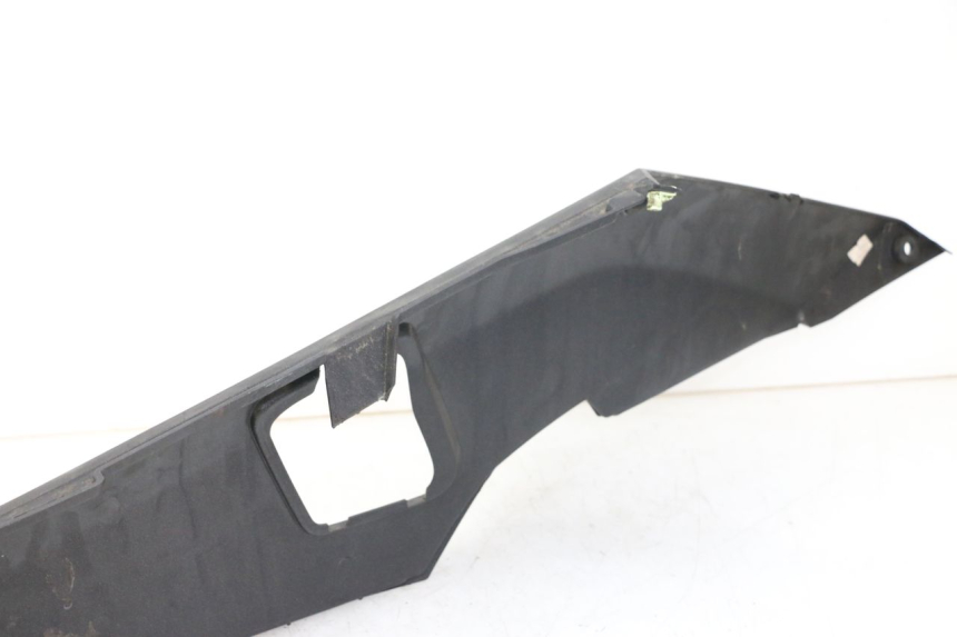 photo de TRITTBRETT VERKLEIDUNG RECHTS PEUGEOT SATELIS COMPRESSOR K15 125 (2006 - 2009)