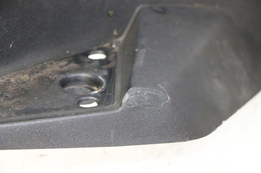 photo de TRITTBRETT VERKLEIDUNG RECHTS PEUGEOT SATELIS COMPRESSOR K15 125 (2006 - 2009)