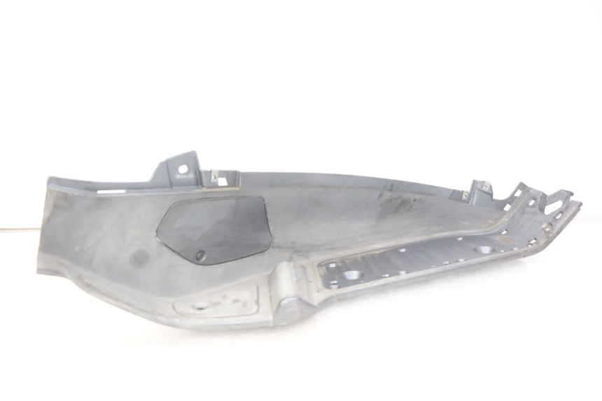 photo de RECHTER FUßRASTEN PIAGGIO X8 125 (2004 - 2007)