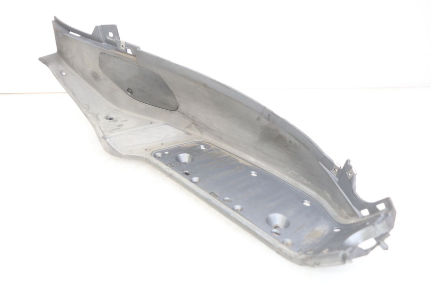 photo de RECHTER FUßRASTEN PIAGGIO X8 125 (2004 - 2007)