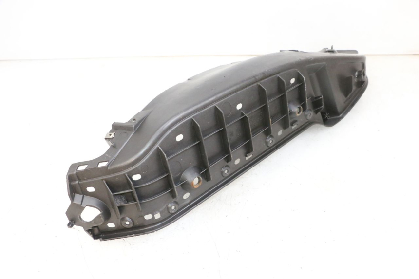 photo de RECHTER FUßRASTEN PIAGGIO X8 125 (2004 - 2007) - Technische Nahaufnahme