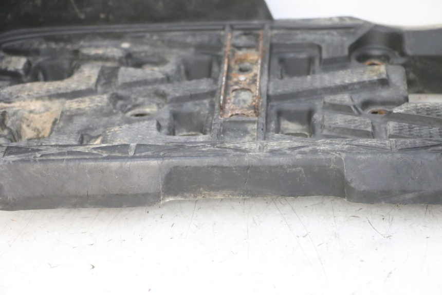 photo de TRITTBRETT VERKLEIDUNG RECHTS YAMAHA YFM GRIZZLY 550 (2008 - 2015)