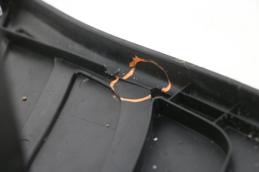 photo de FUßRASTE PEUGEOT ELYSEO 125 (1999 - 2004) - Detaillierte Sichtprüfung