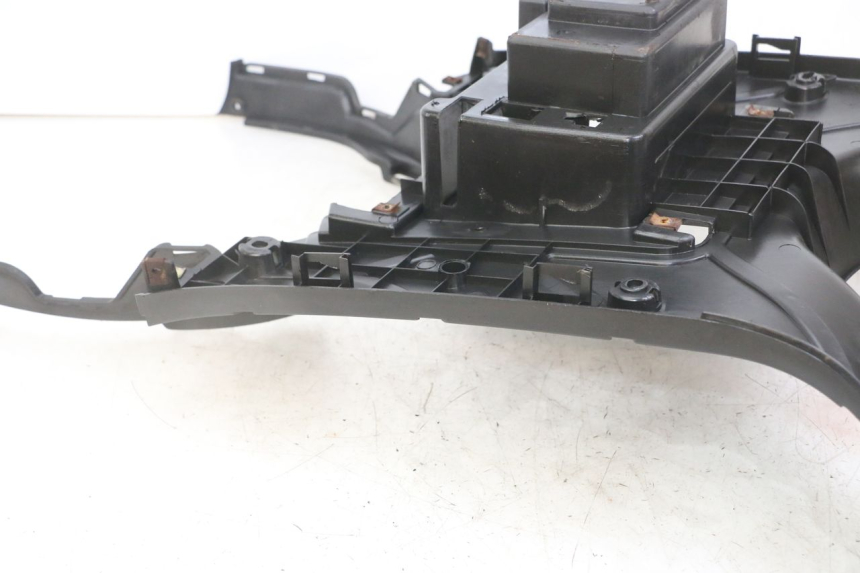 photo de TRITTBRETT VERKLEIDUNG SYM FIDDLE 2 S 125 (2012 - 2014)