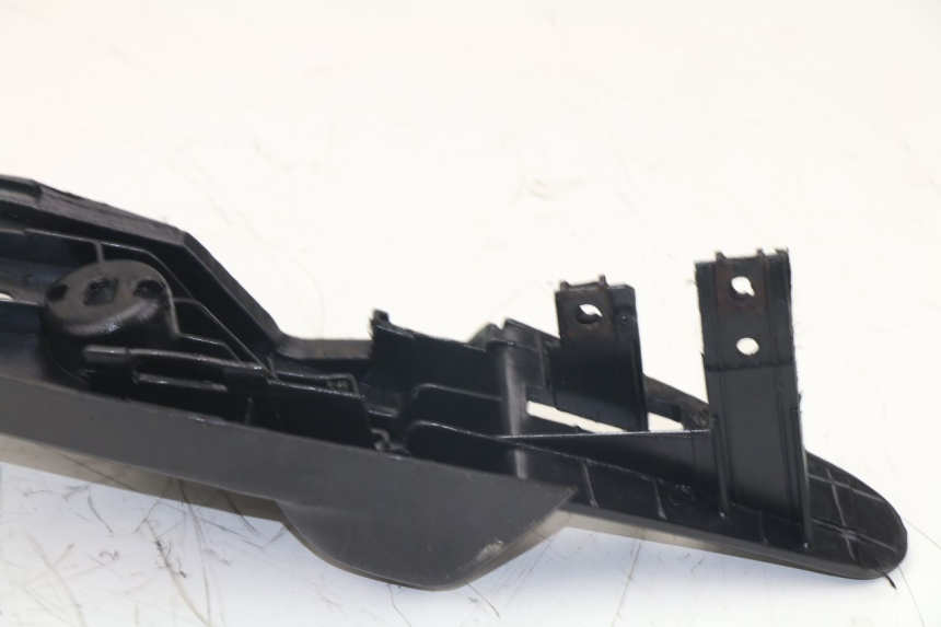 photo de TRITTBRETT VERKLEIDUNG MBK FLAME 125 (2000 - 2004)