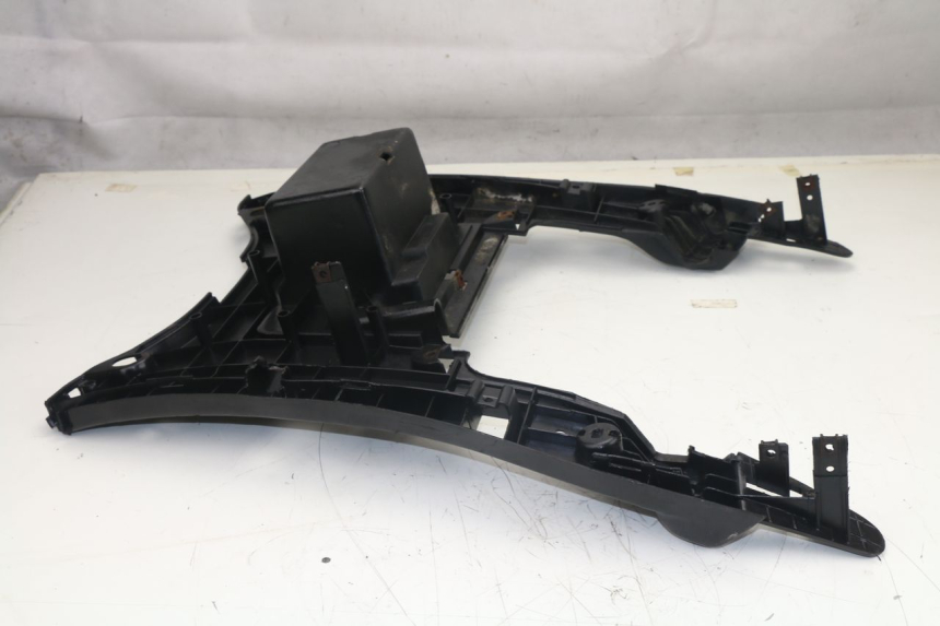 photo de TRITTBRETT VERKLEIDUNG MBK FLAME 125 (2000 - 2004)