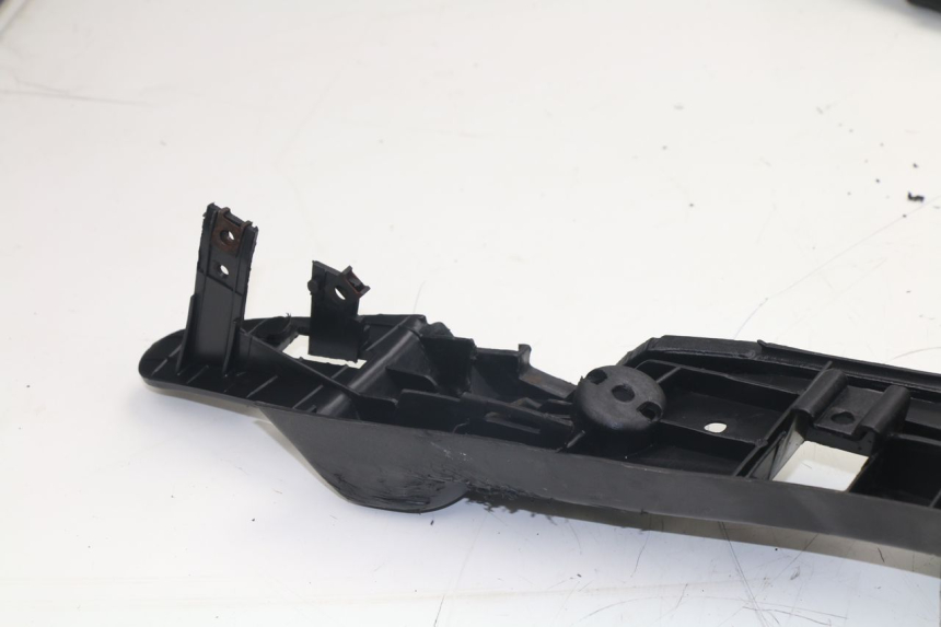 photo de TRITTBRETT VERKLEIDUNG MBK FLAME 125 (2000 - 2004)