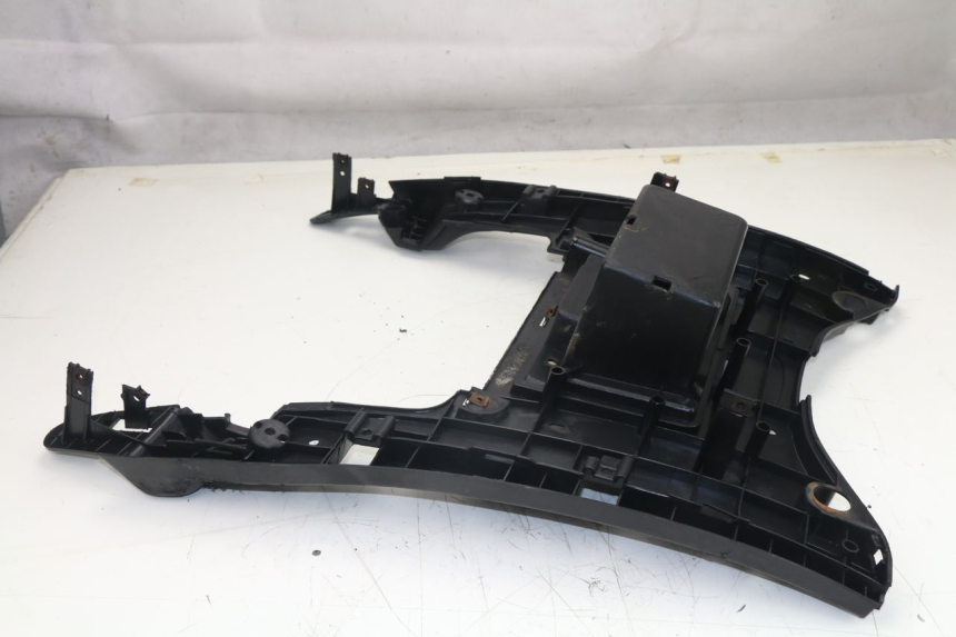 photo de TRITTBRETT VERKLEIDUNG MBK FLAME 125 (2000 - 2004)