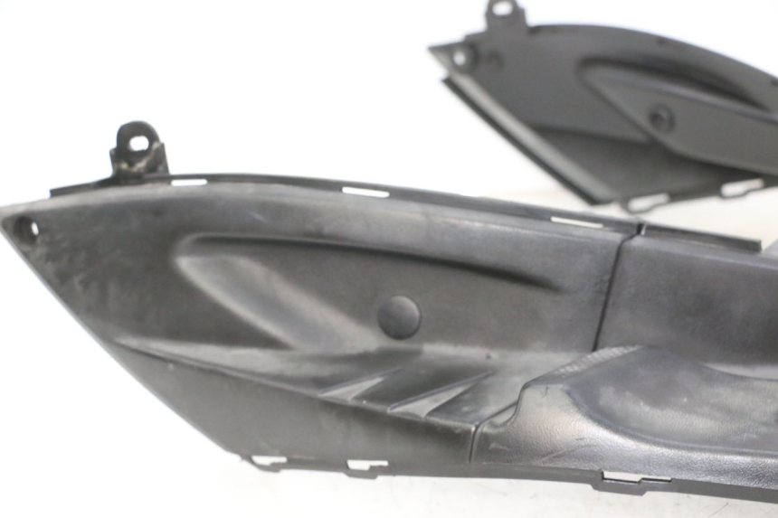 photo de TRITTBRETT VERKLEIDUNG MBK FLAME X 125 (2007 - 2016)