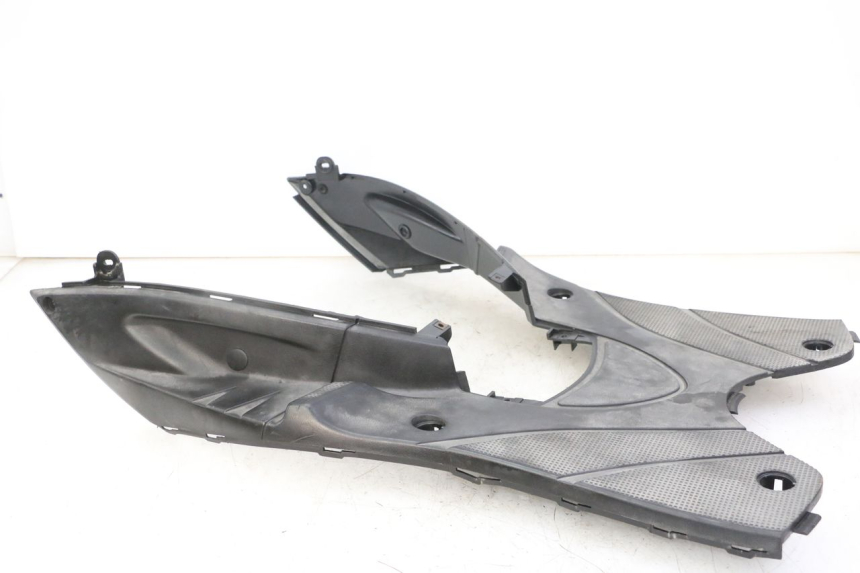 photo de TRITTBRETT VERKLEIDUNG MBK FLAME X 125 (2007 - 2016)