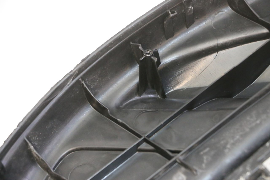 photo de TRITTBRETT VERKLEIDUNG PIAGGIO FLY 2T 50 (2004 - 2017)