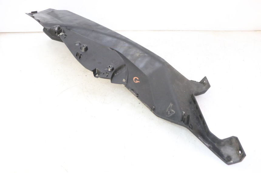 photo de TRITTBRETT VERKLEIDUNG LINKS QUADRO 4 4D 350 (2015 - 2018)