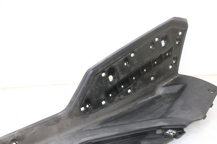 photo de TRITTBRETT VERKLEIDUNG LINKS QUADRO 4 4D 350 (2015 - 2018)