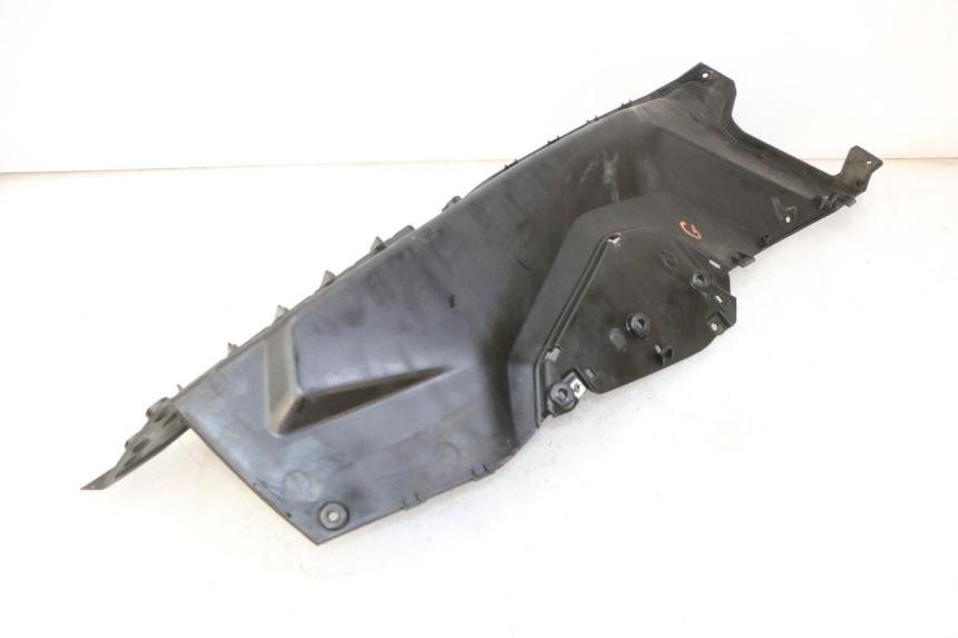 photo de TRITTBRETT VERKLEIDUNG LINKS QUADRO 4 4D 350 (2015 - 2018)