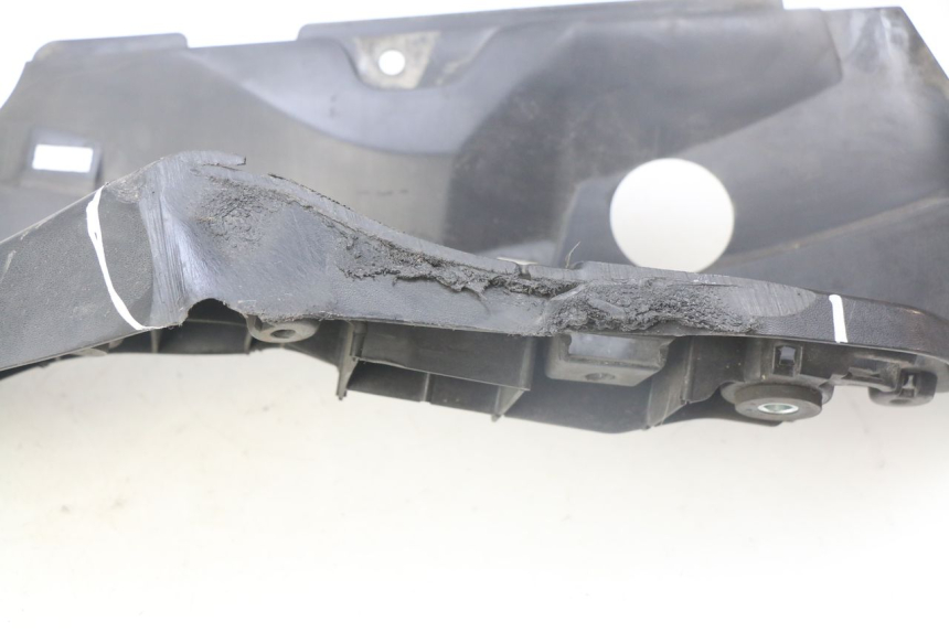 photo de LINKER FUßRASTEN SUZUKI AN BURGMAN 400 (2006 - 2010)