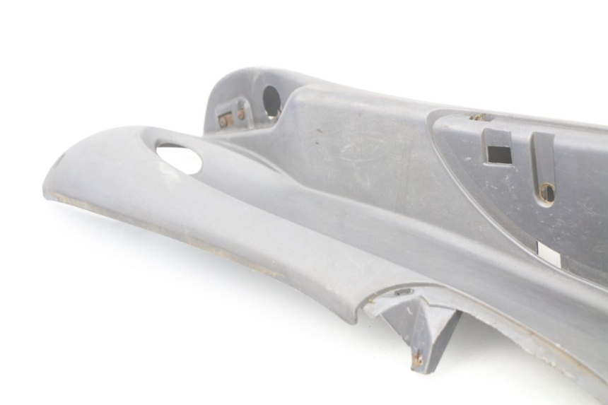 photo de TRITTBRETT VERKLEIDUNG LINKS PIAGGIO BEVERLY 125 (1998 - 2005)