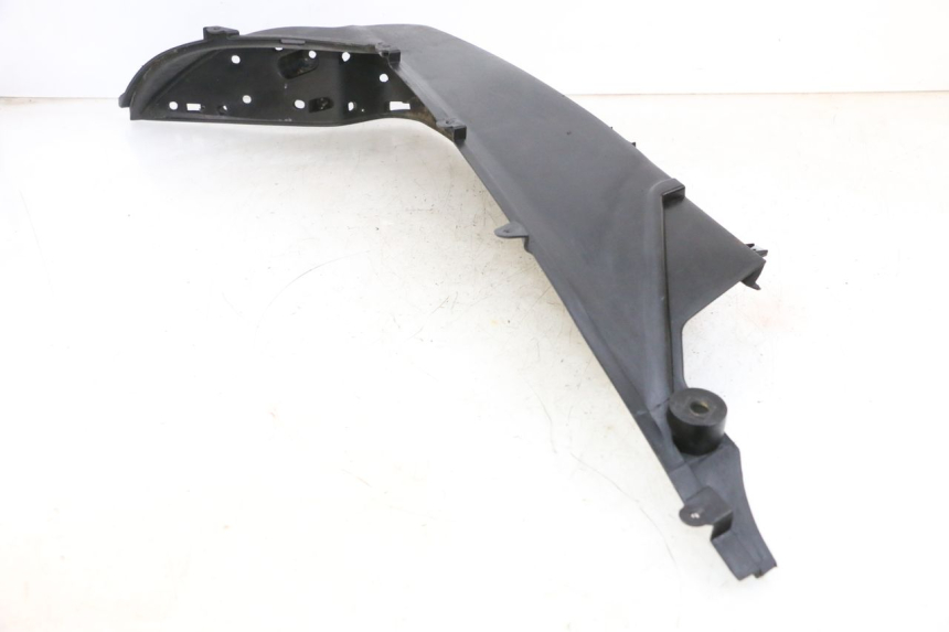 photo de TRITTBRETT VERKLEIDUNG LINKS JM MOTORS GTS 125 (2015 - 2019) - Zoom auf Gebrauchszustand