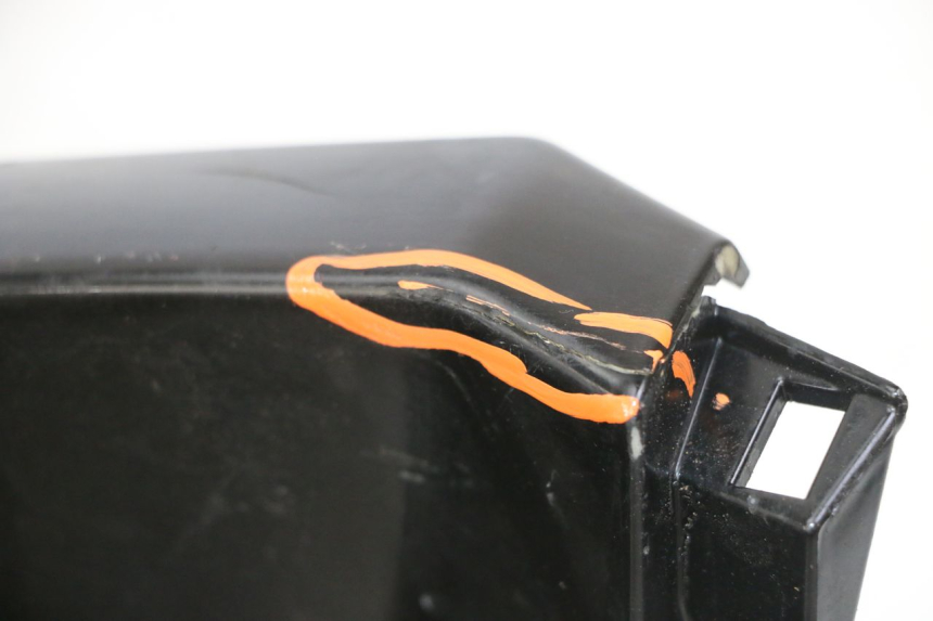photo de TRITTBRETT VERKLEIDUNG LINKS PIAGGIO IE MP3 YOURBAN 300 (2011 - 2016)