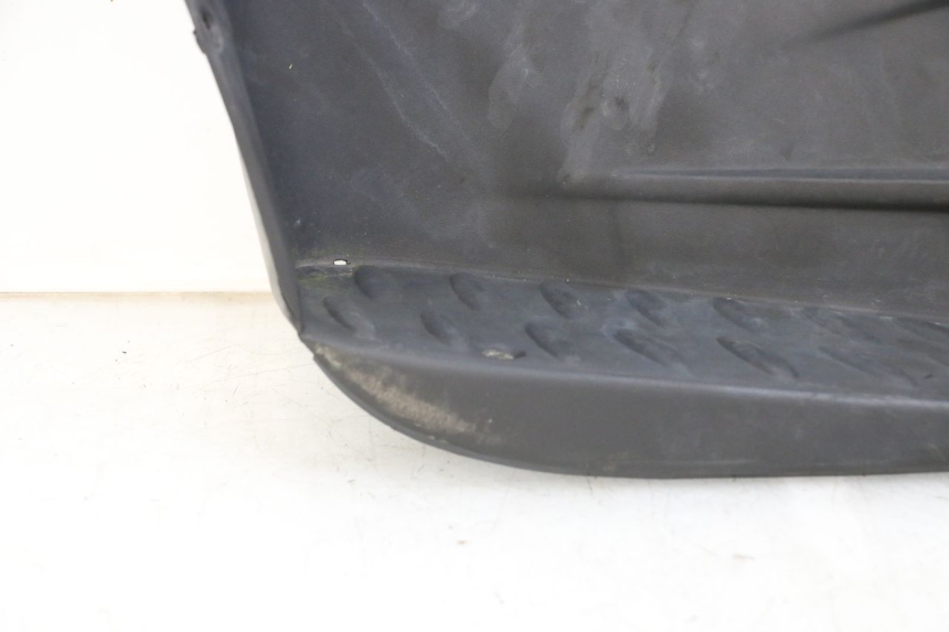 photo de TRITTBRETT VERKLEIDUNG LINKS RENAULT KOURANOS 125 (2001 - 2004)