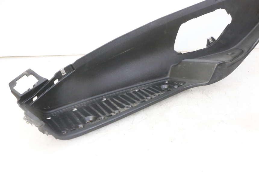 photo de TRITTBRETT VERKLEIDUNG LINKS PIAGGIO MP3 LT 300 (2010 - 2016)