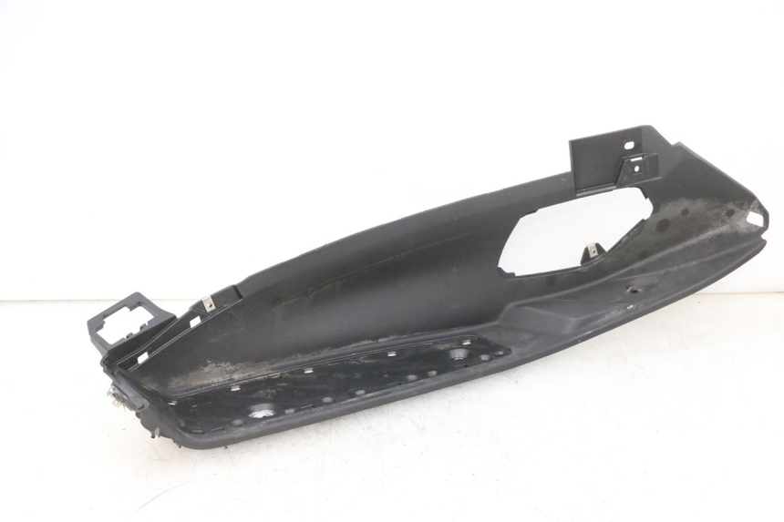 photo de TRITTBRETT VERKLEIDUNG LINKS PIAGGIO MP3 500 (2016 - 2018) - Hauptansicht