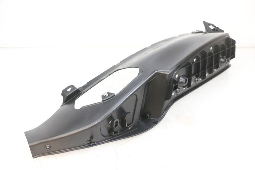 photo de TRITTBRETT VERKLEIDUNG LINKS PIAGGIO MP3 RL 250 (2007 - 2010) - Zoom auf Gebrauchszustand