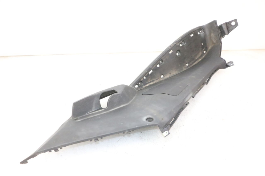 photo de TRITTBRETT VERKLEIDUNG LINKS PEUGEOT SATELIS 125 (2013 - 2018)