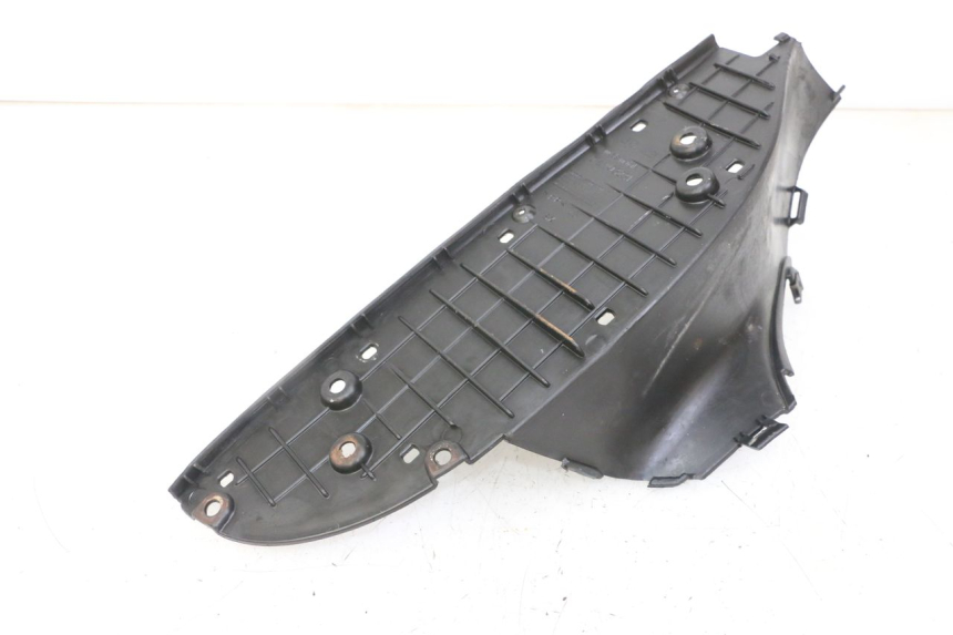 photo de TRITTBRETT VERKLEIDUNG LINKS APRILIA SCARABEO GT TOURING 125 (1999 - 2005)