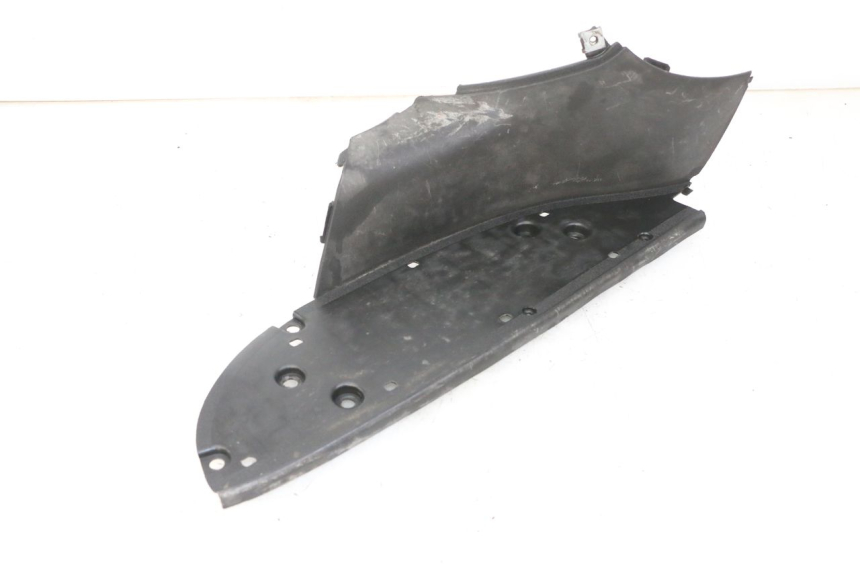 photo de TRITTBRETT VERKLEIDUNG LINKS APRILIA SCARABEO GT TOURING 125 (1999 - 2005)