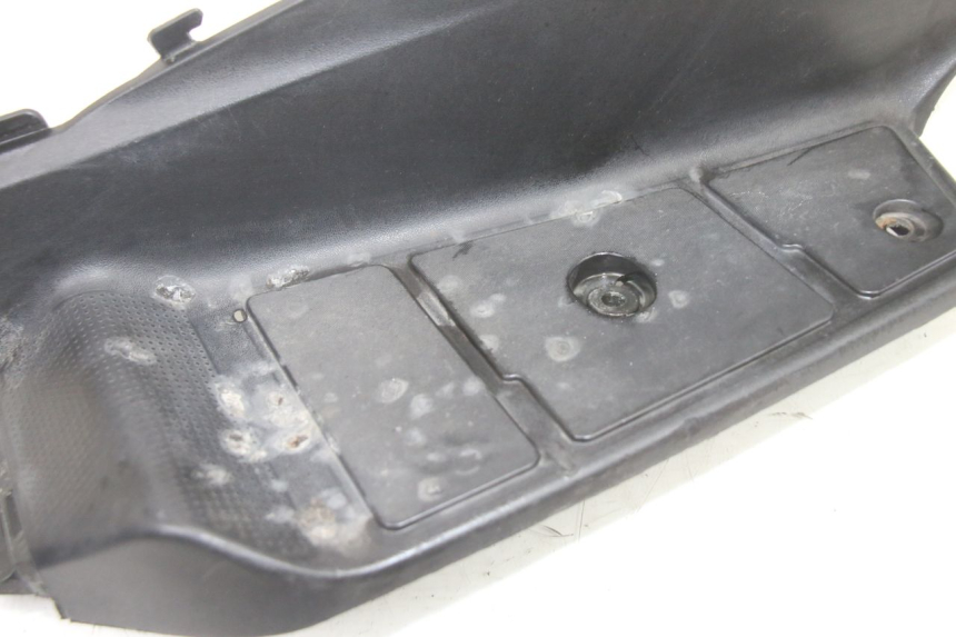 photo de TRITTBRETT VERKLEIDUNG LINKS SUZUKI BURGMAN 125 (2015 - 2017)