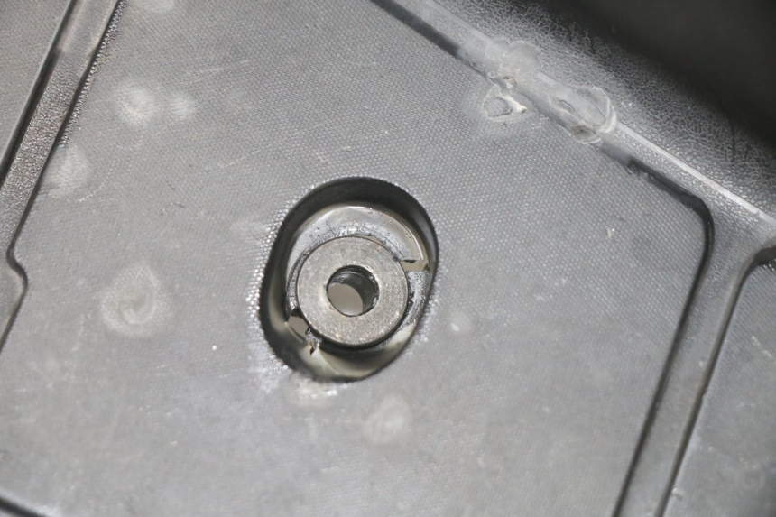 photo de TRITTBRETT VERKLEIDUNG LINKS SUZUKI BURGMAN 125 (2015 - 2017)