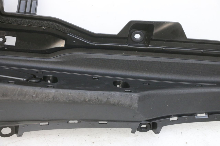 photo de TRITTBRETT VERKLEIDUNG LINKS YAMAHA TRICITY 300 (2020 - 2024) - Alternativer Blickwinkel