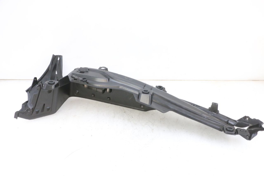 photo de TRITTBRETT VERKLEIDUNG LINKS YAMAHA TRICITY 300 (2020 - 2024) - Technische Nahaufnahme