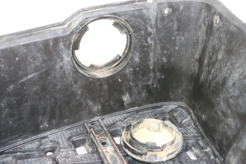 photo de TRITTBRETT VERKLEIDUNG LINKS YAMAHA YFM GRIZZLY 550 (2008 - 2015)