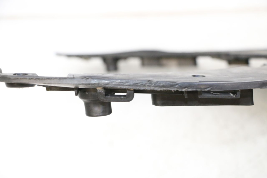 photo de TRITTBRETT VERKLEIDUNG DAELIM HISTORY 125 (2001 - 2002)