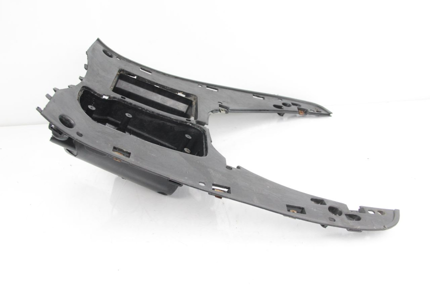 photo de TRITTBRETT VERKLEIDUNG JMSTAR CJ12M 125 (2005 - 2007)