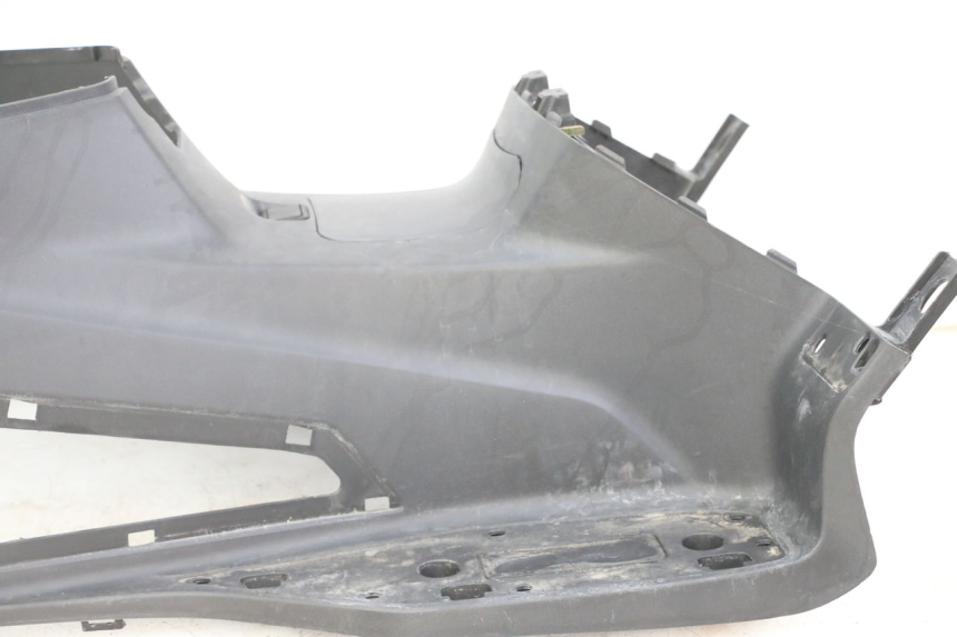 photo de TRITTBRETT VERKLEIDUNG SYM JOYMAX 125 (2010 - 2017)