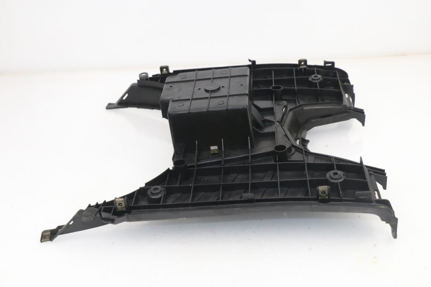 photo de TRITTBRETT VERKLEIDUNG KEEWAY OUTLOOK 125 (2007 - 2013)