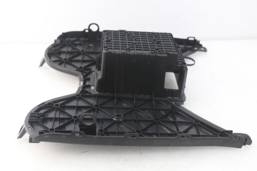 photo de TRITTBRETT VERKLEIDUNG PEUGEOT KISBEE 2T 50 (2010 - 2017)