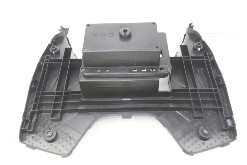 photo de TRITTBRETT VERKLEIDUNG KYMCO SUPER 8 4T 50 (2018 - 2020)