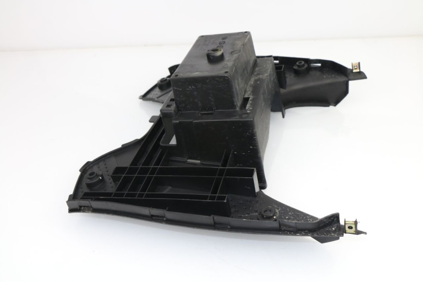 photo de TRITTBRETT VERKLEIDUNG KYMCO SUPER 8 4T 50 (2018 - 2020)