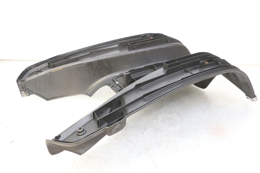 photo de TRITTBRETT VERKLEIDUNG PIAGGIO LXV 4T 50 (2009 - 2013)