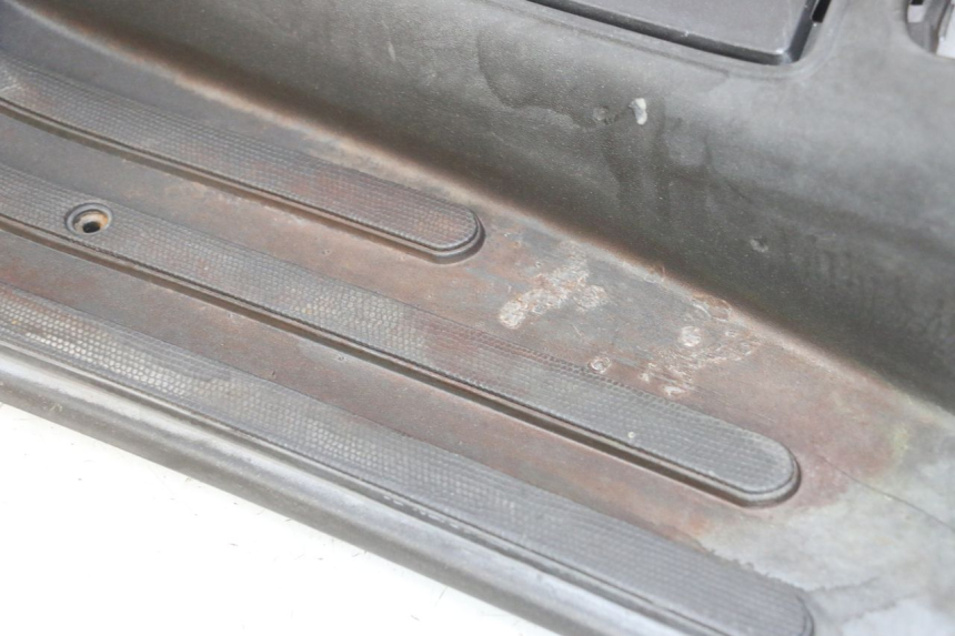 photo de TRITTBRETT VERKLEIDUNG PIAGGIO LXV 4T 50 (2009 - 2013)