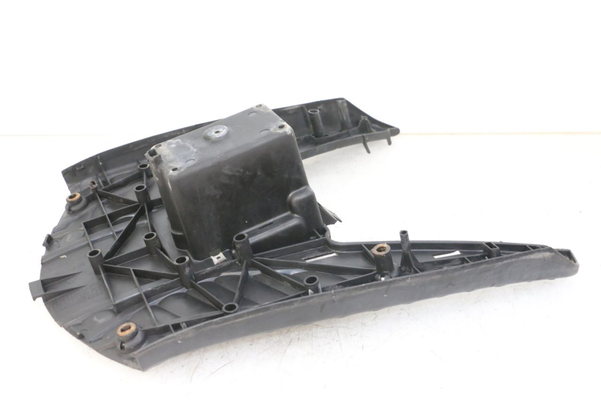 photo de TRITTBRETT VERKLEIDUNG MBK BOOSTER NEXT GENERATION 50 (1995 - 1998)