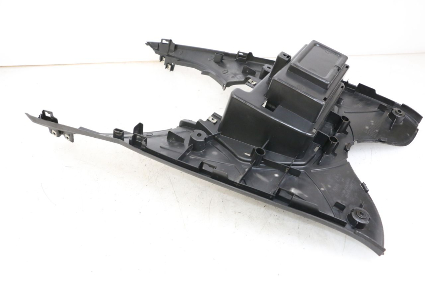 photo de TRITTBRETT VERKLEIDUNG SYM MIO 50 (2005 - 2010)